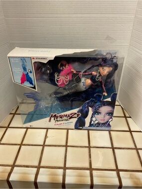 Mermaze Mermaid Color Change Winter Waves Doll